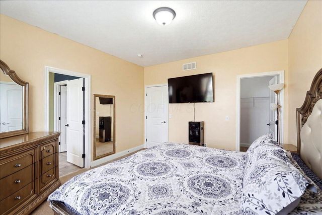 6061 Baumeister Drive, Hilliard, OH 43026