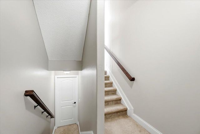 6061 Baumeister Drive, Hilliard, OH 43026