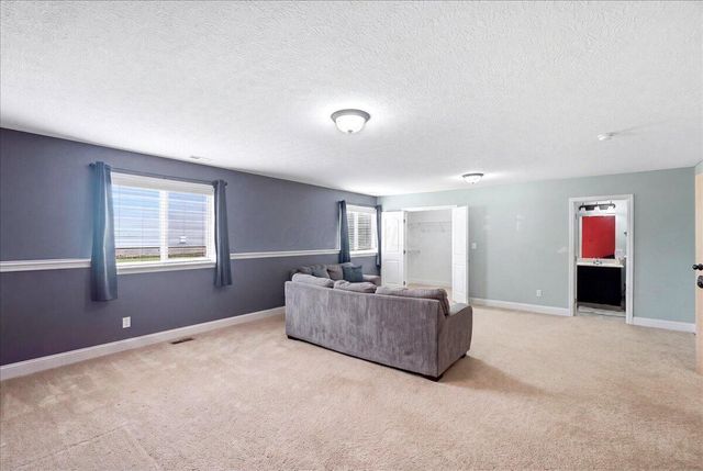 6061 Baumeister Drive, Hilliard, OH 43026