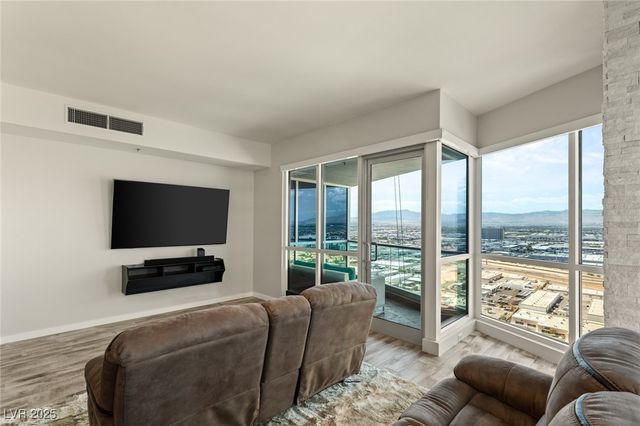 4525 Dean Martin Drive 2800, Las Vegas, NV 89103