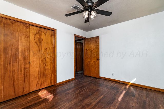 704 N Lowry Street, Pampa, TX 79065