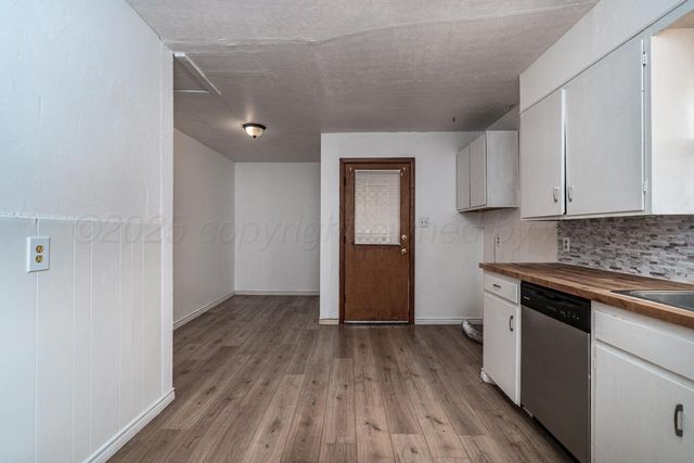 704 N Lowry Street, Pampa, TX 79065