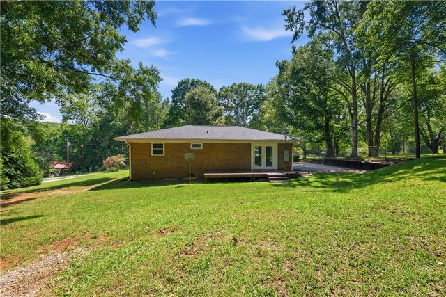 408 Sherwood Drive, Walhalla, SC 29691