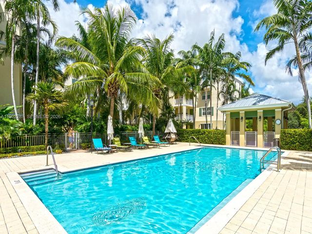 7542 SW 102nd St 209, Pinecrest, FL 33156