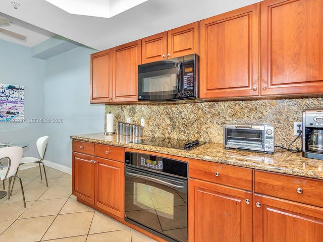 7542 SW 102nd St 209, Pinecrest, FL 33156