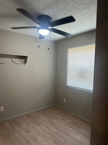 101 Seminole Street, Tye, TX 79563