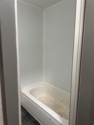 101 Seminole Street, Tye, TX 79563