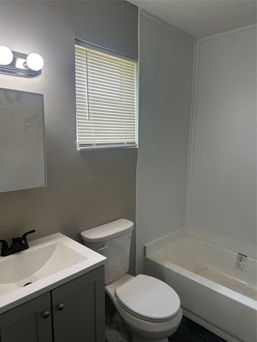 101 Seminole Street, Tye, TX 79563