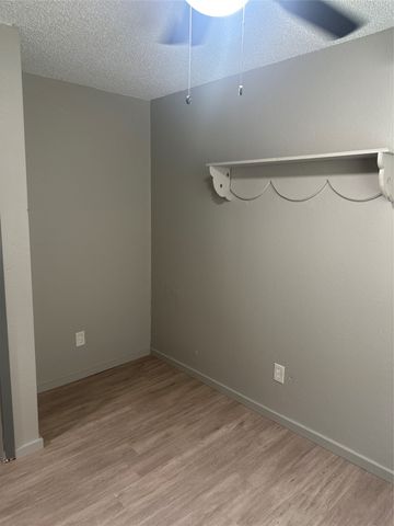 101 Seminole Street, Tye, TX 79563