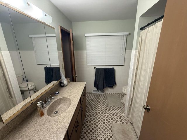 565 Amy Belle ROAD, Colgate, WI 53017