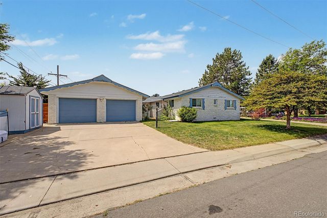 520 Iola Street, Aurora, CO 80010