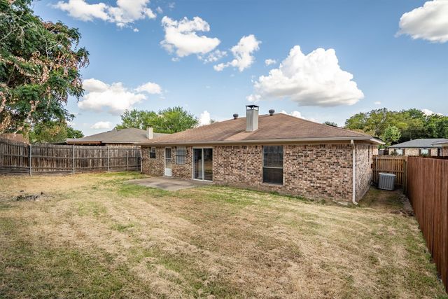 2717 W Oakdale Road, Irving, TX 75060
