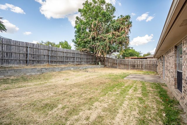 2717 W Oakdale Road, Irving, TX 75060