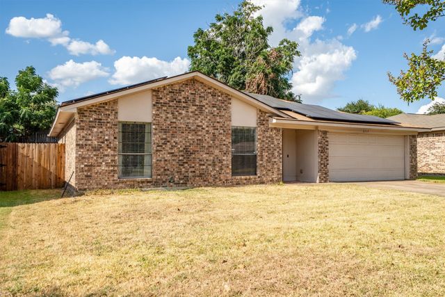 2717 W Oakdale Road, Irving, TX 75060