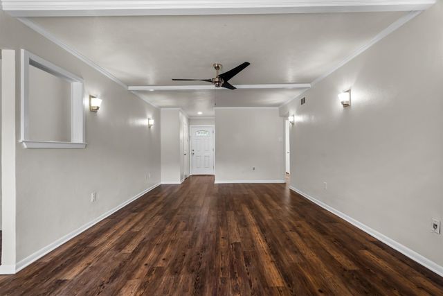 2717 W Oakdale Road, Irving, TX 75060