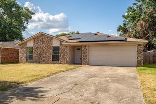 2717 W Oakdale Road, Irving, TX 75060