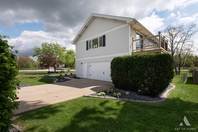 1170 McCarthy Road, Lemont, IL 60439