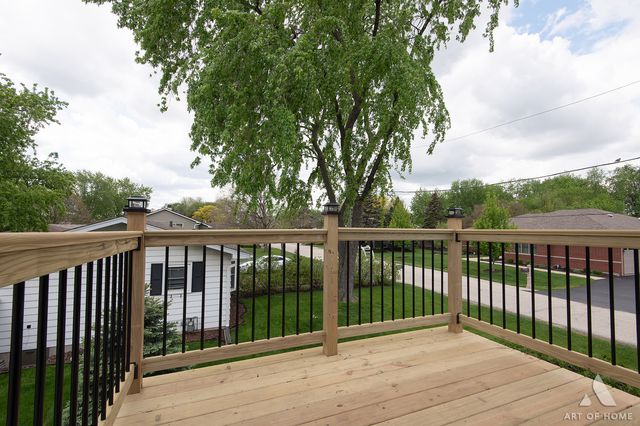 1170 McCarthy Road, Lemont, IL 60439