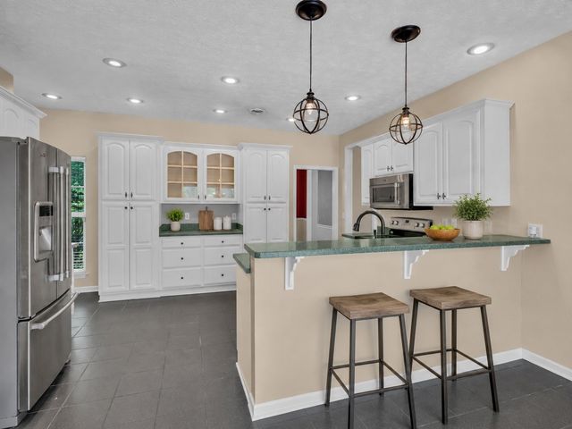 1217 Nelson Rd, Dickson, TN 37055