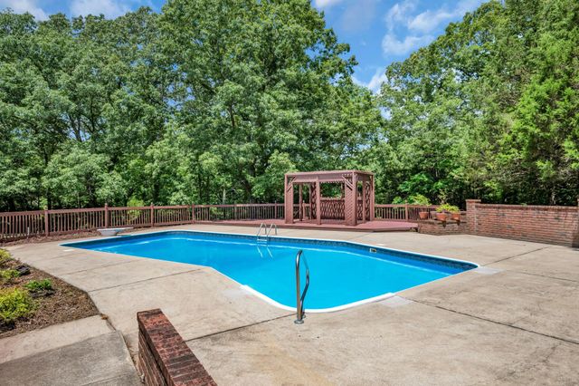 1217 Nelson Rd, Dickson, TN 37055