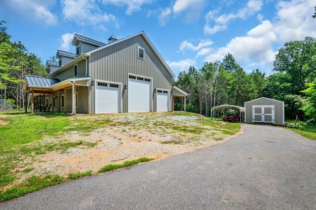 1217 Nelson Rd, Dickson, TN 37055