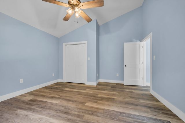 1217 Nelson Rd, Dickson, TN 37055