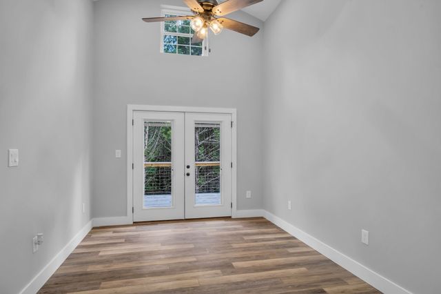 1217 Nelson Rd, Dickson, TN 37055