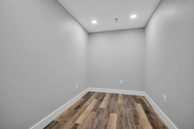 1217 Nelson Rd, Dickson, TN 37055