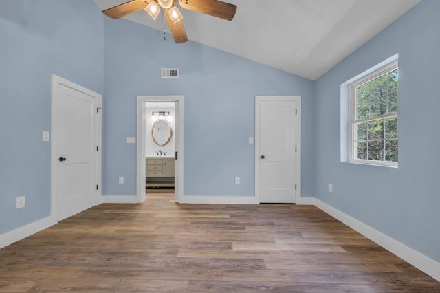 1217 Nelson Rd, Dickson, TN 37055