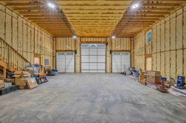 1217 Nelson Rd, Dickson, TN 37055