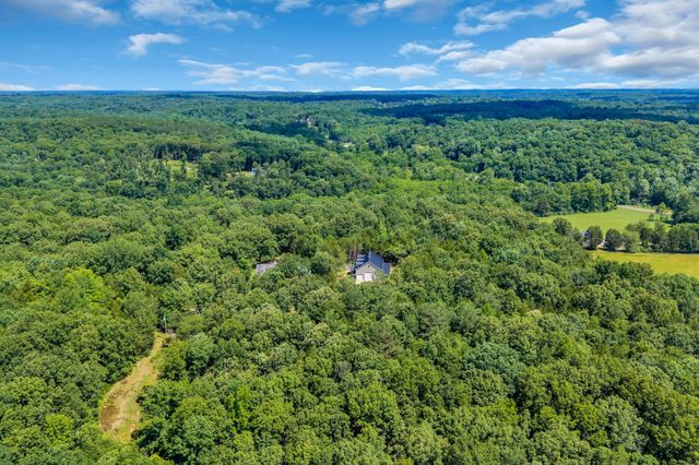 1217 Nelson Rd, Dickson, TN 37055