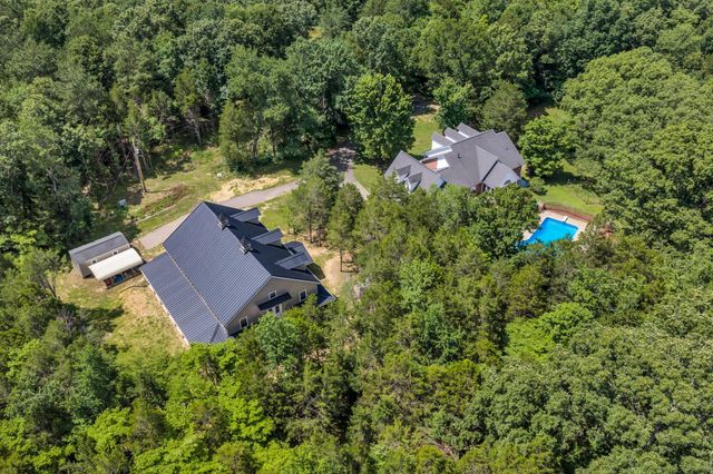 1217 Nelson Rd, Dickson, TN 37055