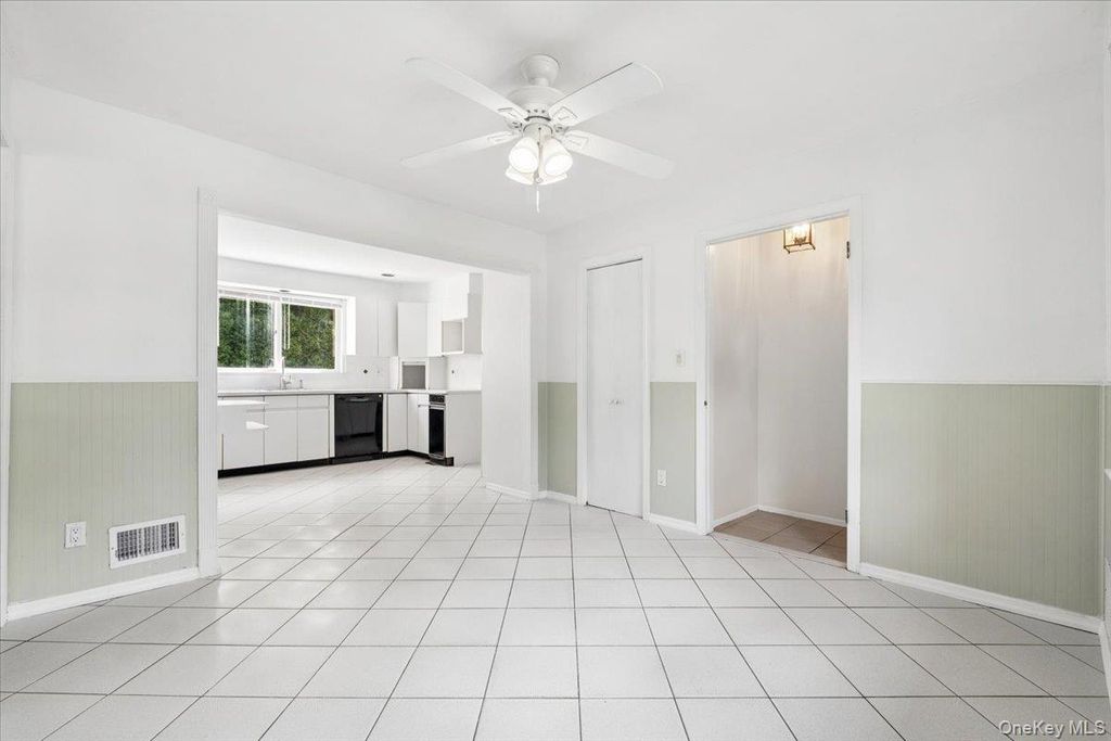 65 Sherwood Drive, Larchmont, NY 10538 — photo 3
