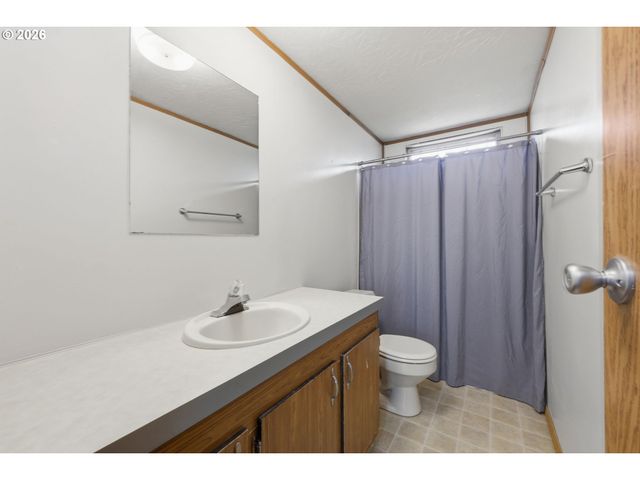 4966 PARSONS Ave, Eugene, OR 97402