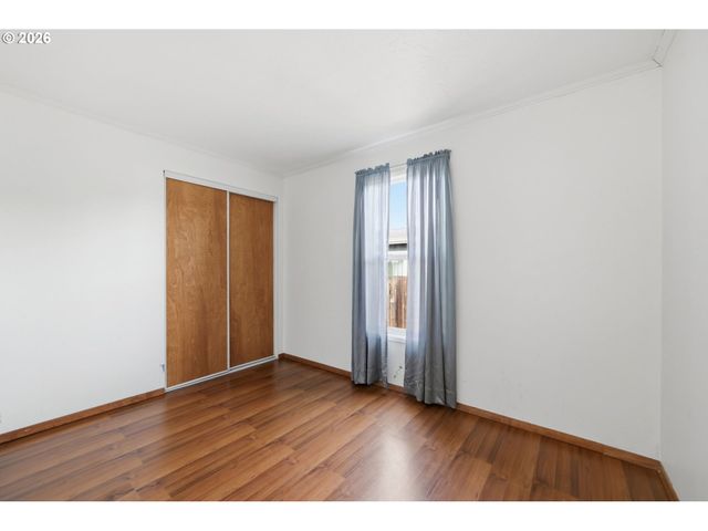 4966 PARSONS Ave, Eugene, OR 97402