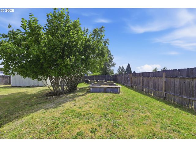 4966 PARSONS Ave, Eugene, OR 97402
