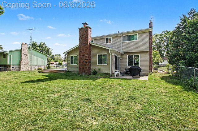 5302 Mill Wheel Drive, Grand Blanc Charter Township, MI 48439