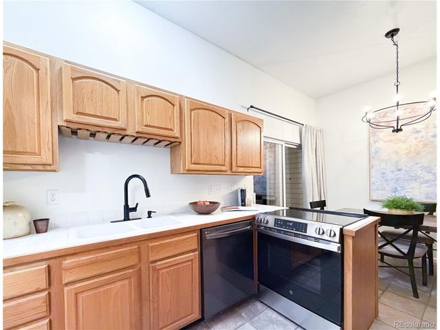 4385 S Clarkson, Englewood, CO 80113