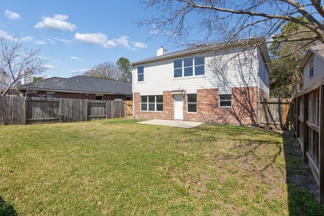 17127 Shadow Ledge Drive, Houston, TX 77095