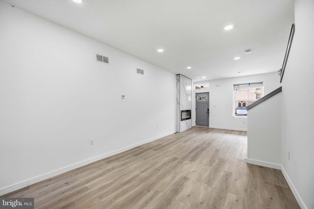 445 W PENN ST, Philadelphia, PA 19144