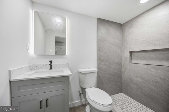 445 W PENN ST, Philadelphia, PA 19144