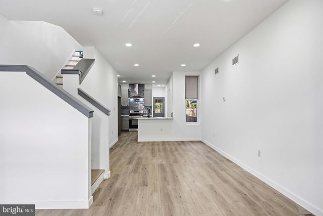 445 W PENN ST, Philadelphia, PA 19144