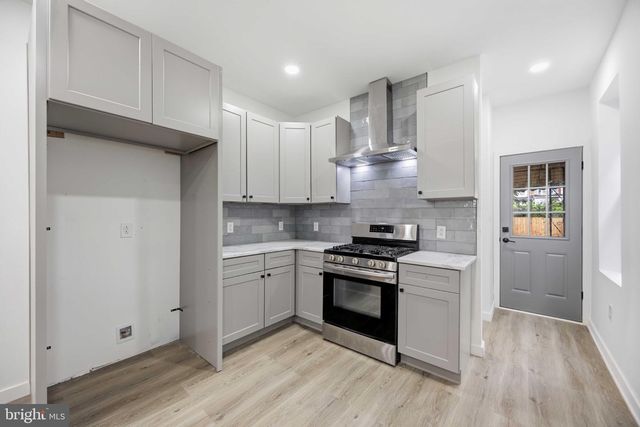 445 W PENN ST, Philadelphia, PA 19144