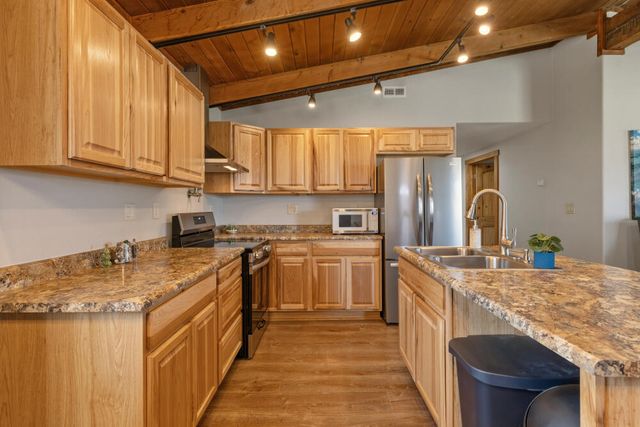 4811 Wocus Road, Klamath Falls, OR 97601