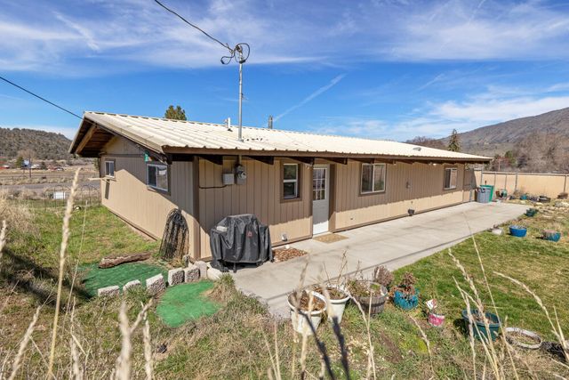 4811 Wocus Road, Klamath Falls, OR 97601