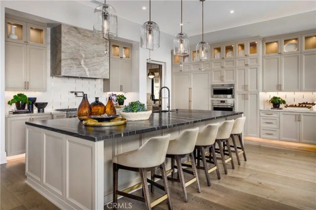 540 PENINSULA, Irvine, CA 92602