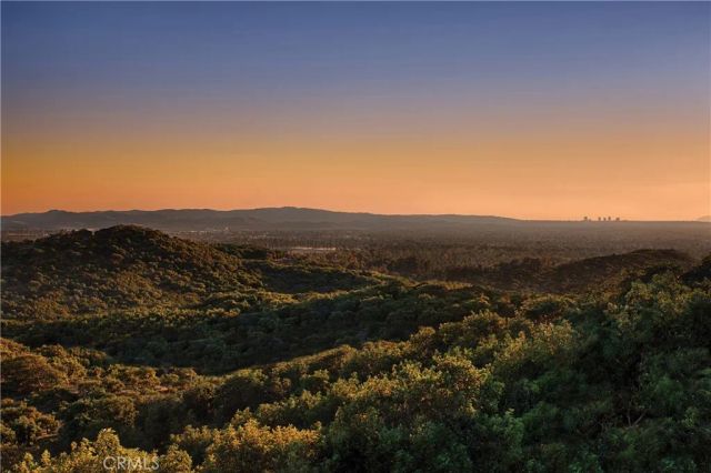 540 PENINSULA, Irvine, CA 92602