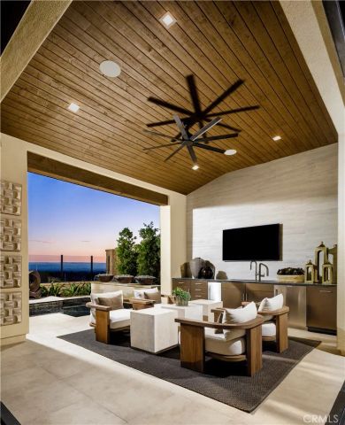 540 PENINSULA, Irvine, CA 92602