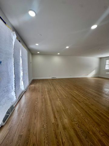 8611 Lakewood Avenue, Gary, IN 46403