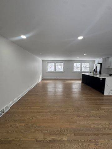 8611 Lakewood Avenue, Gary, IN 46403